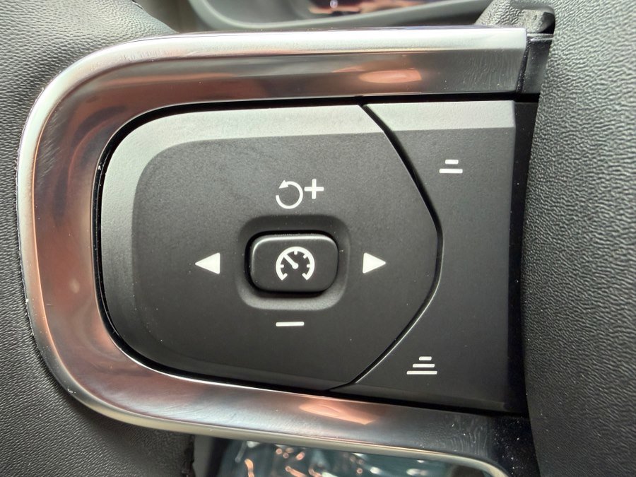 Used 2023 Volvo C40 P8 Recharge Ultimate AWD/4WD image 16
