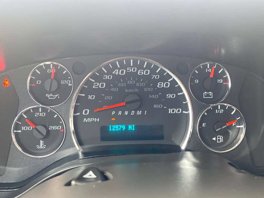 Used 2025 Chevrolet Express 3500 LT w/ LT Preferred Equipment Group RWD image 14