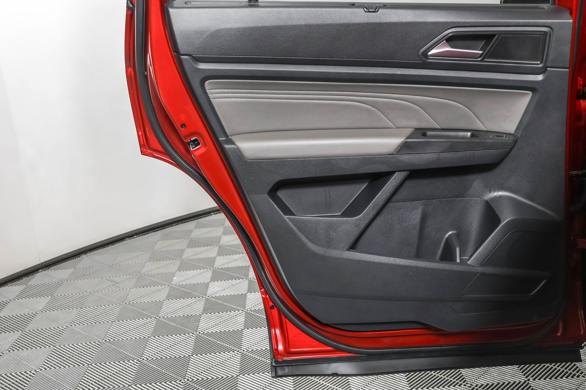 Certified 2022 Volkswagen Atlas SEL image 41