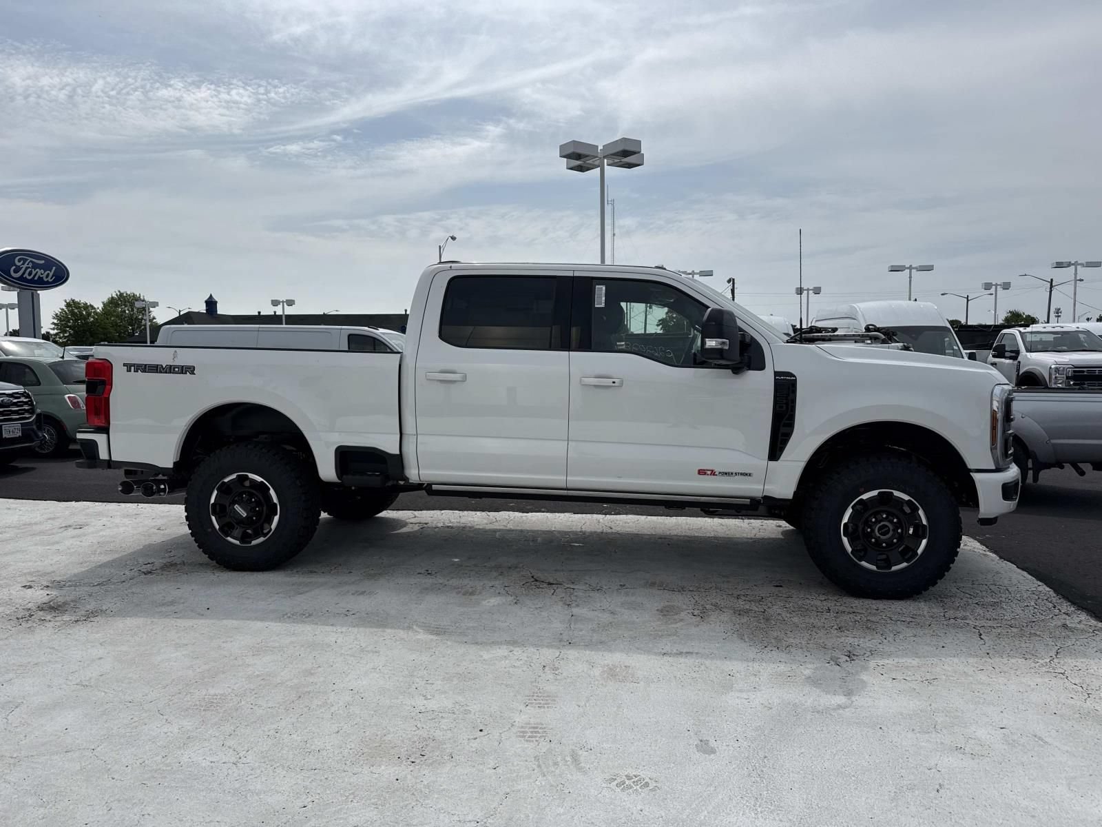 New 2026 Ford F250 Platinum w/ Tremor Off-Road Package AWD/4WD image 2
