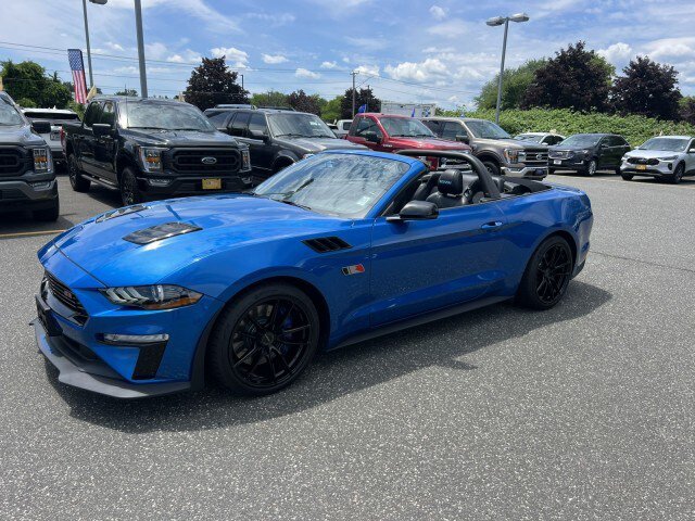 Used 2020 Ford Mustang GT Premium w/ Equipment Group 401A RWD image 19