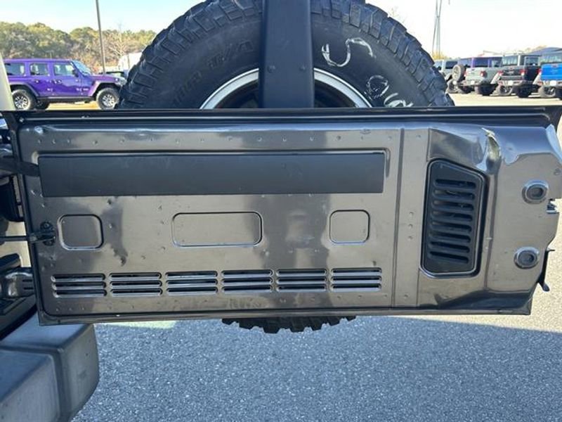 Used 2017 Jeep Wrangler Unlimited Sport w/ Quick Order Package 24S image 10