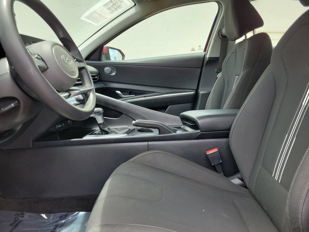 Used 2023 Hyundai Elantra SEL FWD image 23