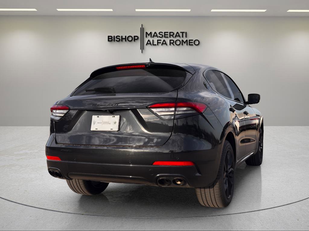 Used 2024 Maserati Levante GT Ultima image 6
