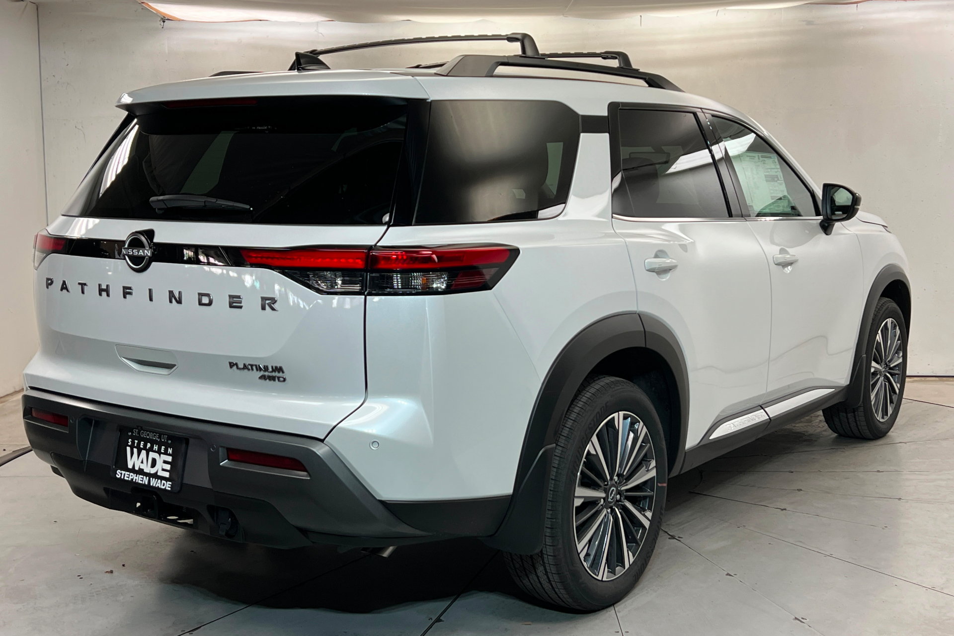 New 2026 Nissan Pathfinder Platinum AWD/4WD image 5