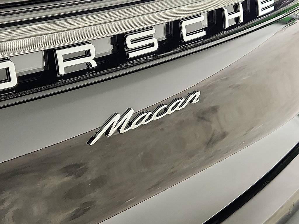New 2026 Porsche Macan AWD/4WD image 27