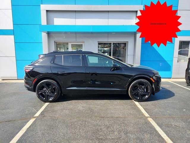 Used 2024 Chevrolet Equinox EV RS image 7