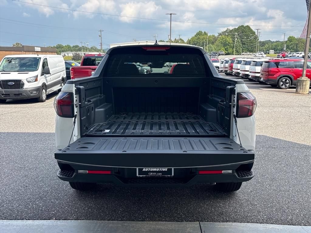 New 2026 Hyundai Santa Cruz SEL FWD image 3