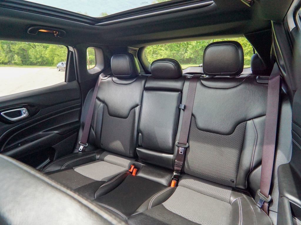 Used 2023 Jeep Compass Altitude w/ Sun and Sound Group AWD/4WD image 29
