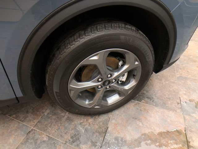 New 2026 Ford Escape ST-Line w/ Tech Pack #1 AWD/4WD image 9
