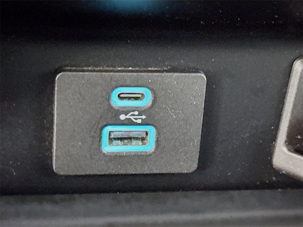 Used 2023 Ford F150 XLT image 29