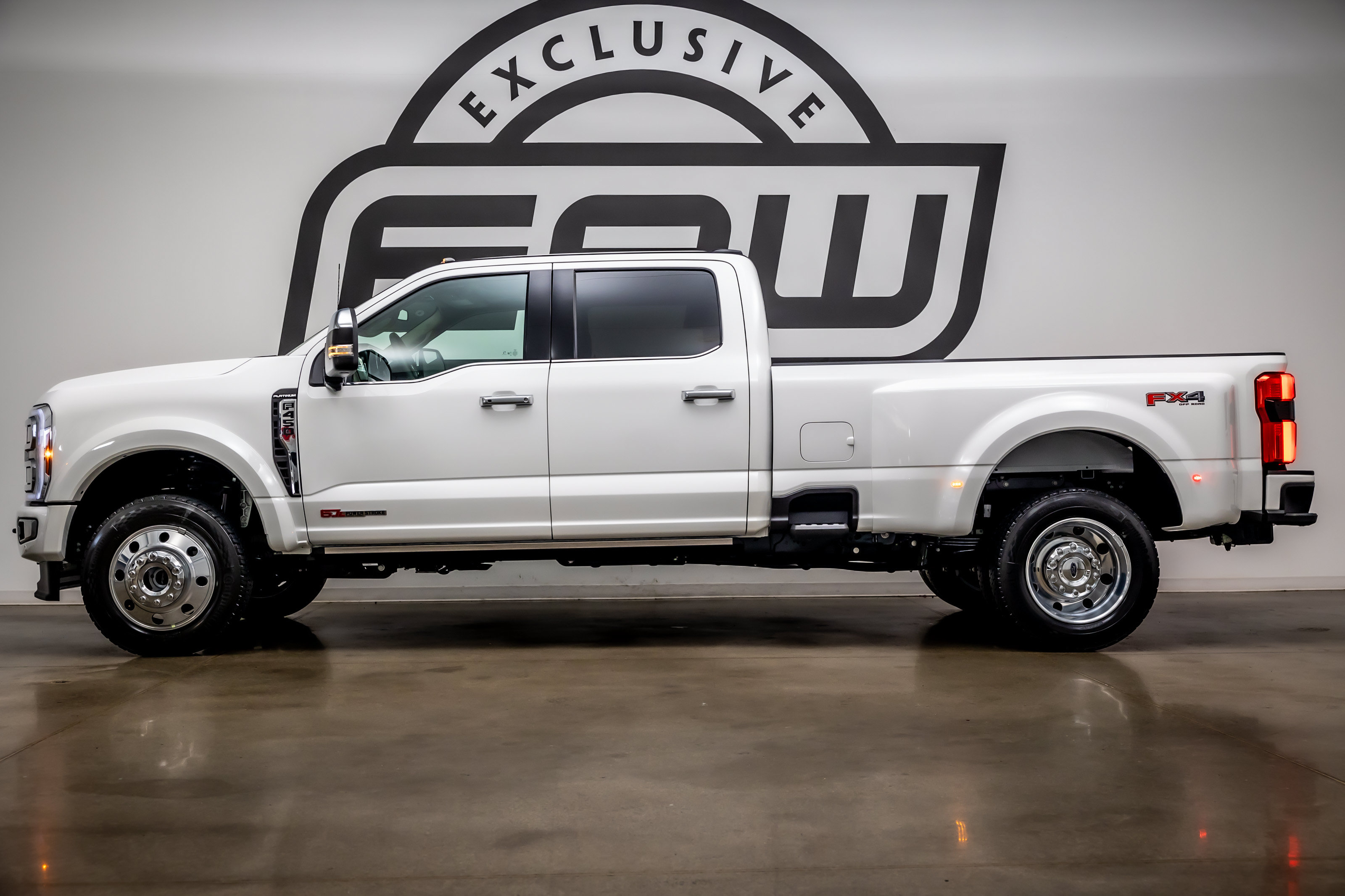 Used 2026 Ford F450 Platinum w/ Platinum Plus Package AWD/4WD image 6