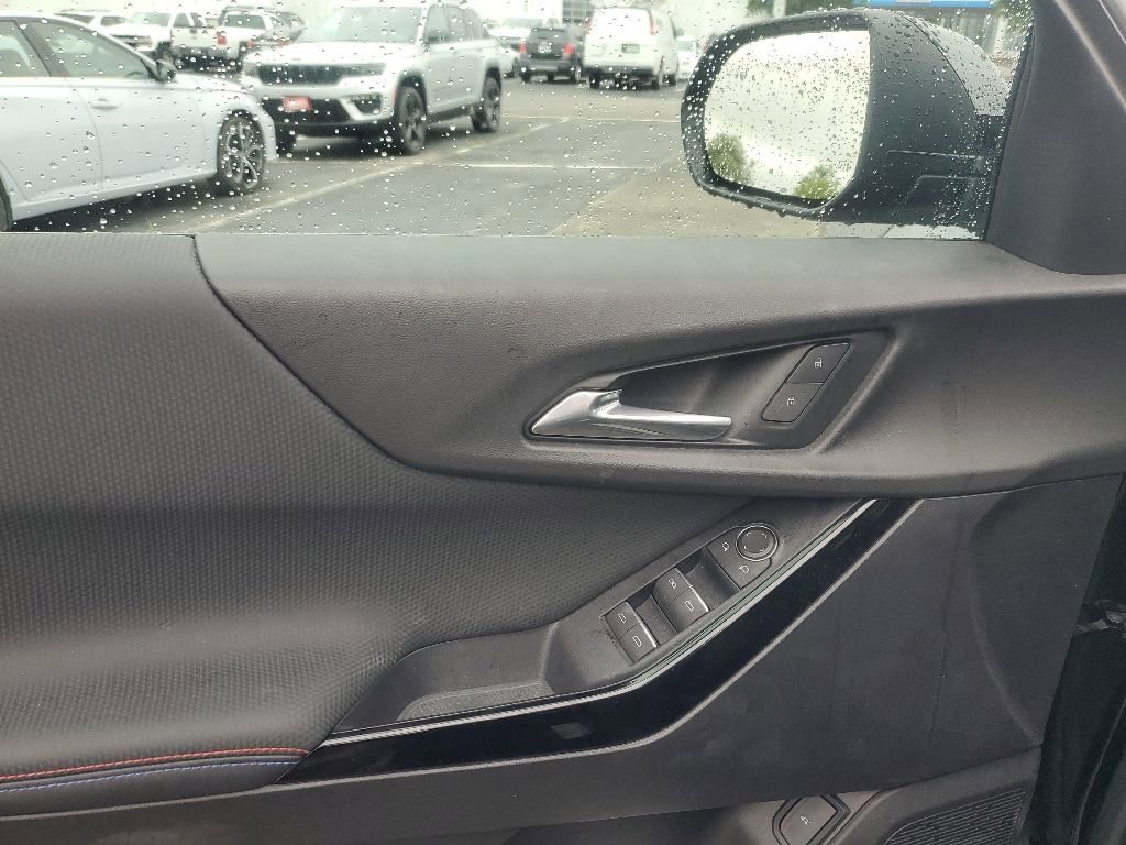 Used 2025 Chevrolet Equinox RS AWD/4WD image 19