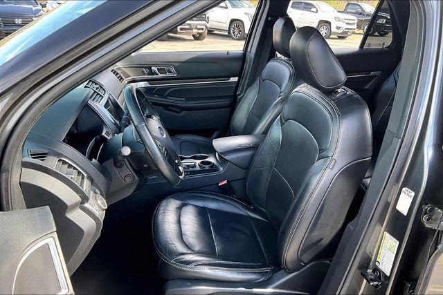 Used 2019 Ford Explorer Limited w/ Class III Trailer Tow Package image 21