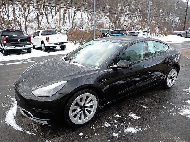 Used 2023 Tesla Model 3 Standard Range image 7