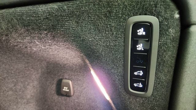 New 2026 Volvo EX90 Ultra AWD/4WD image 44