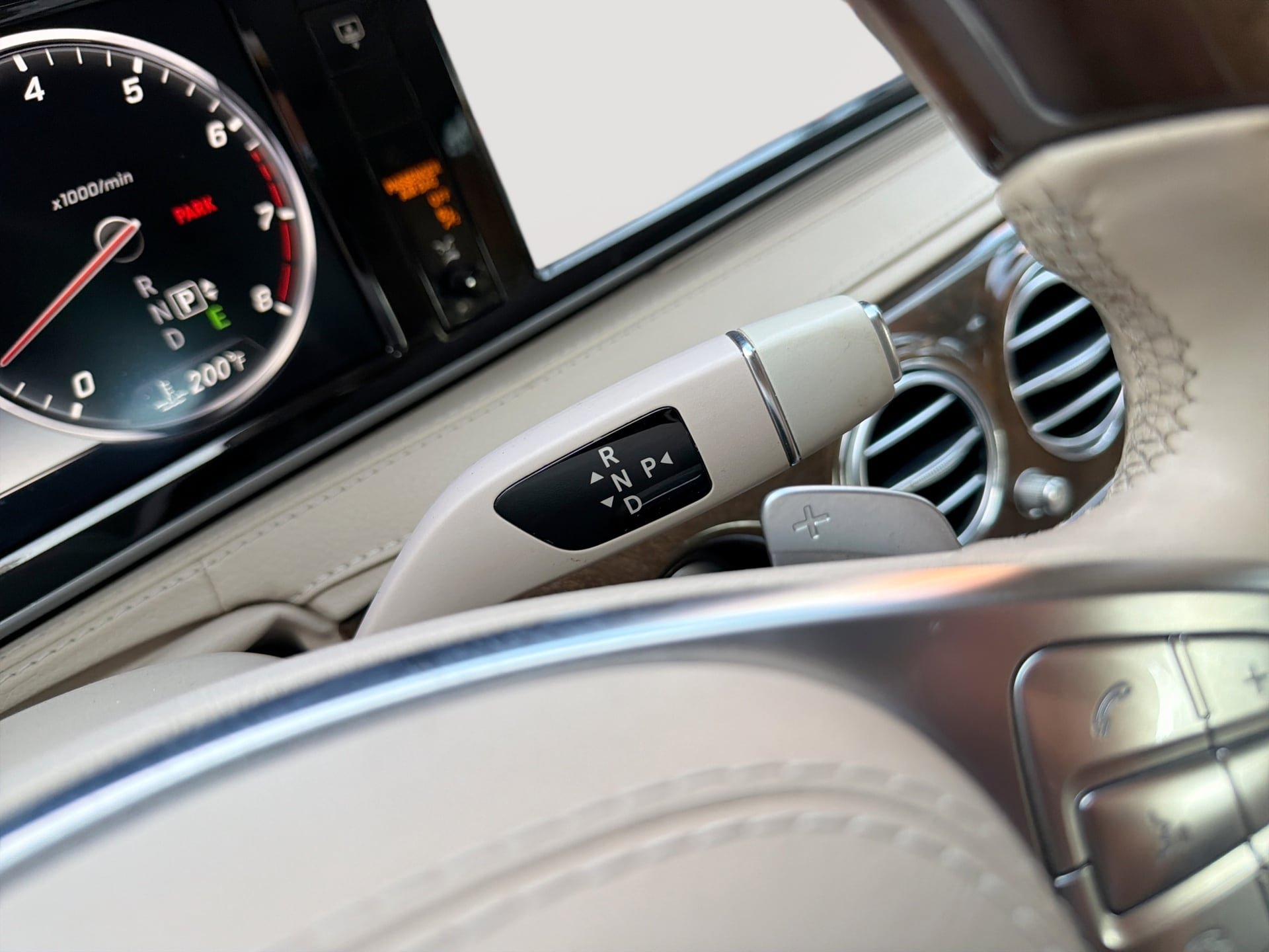 Used 2017 Mercedes-Benz S 550 4MATIC Sedan image 23