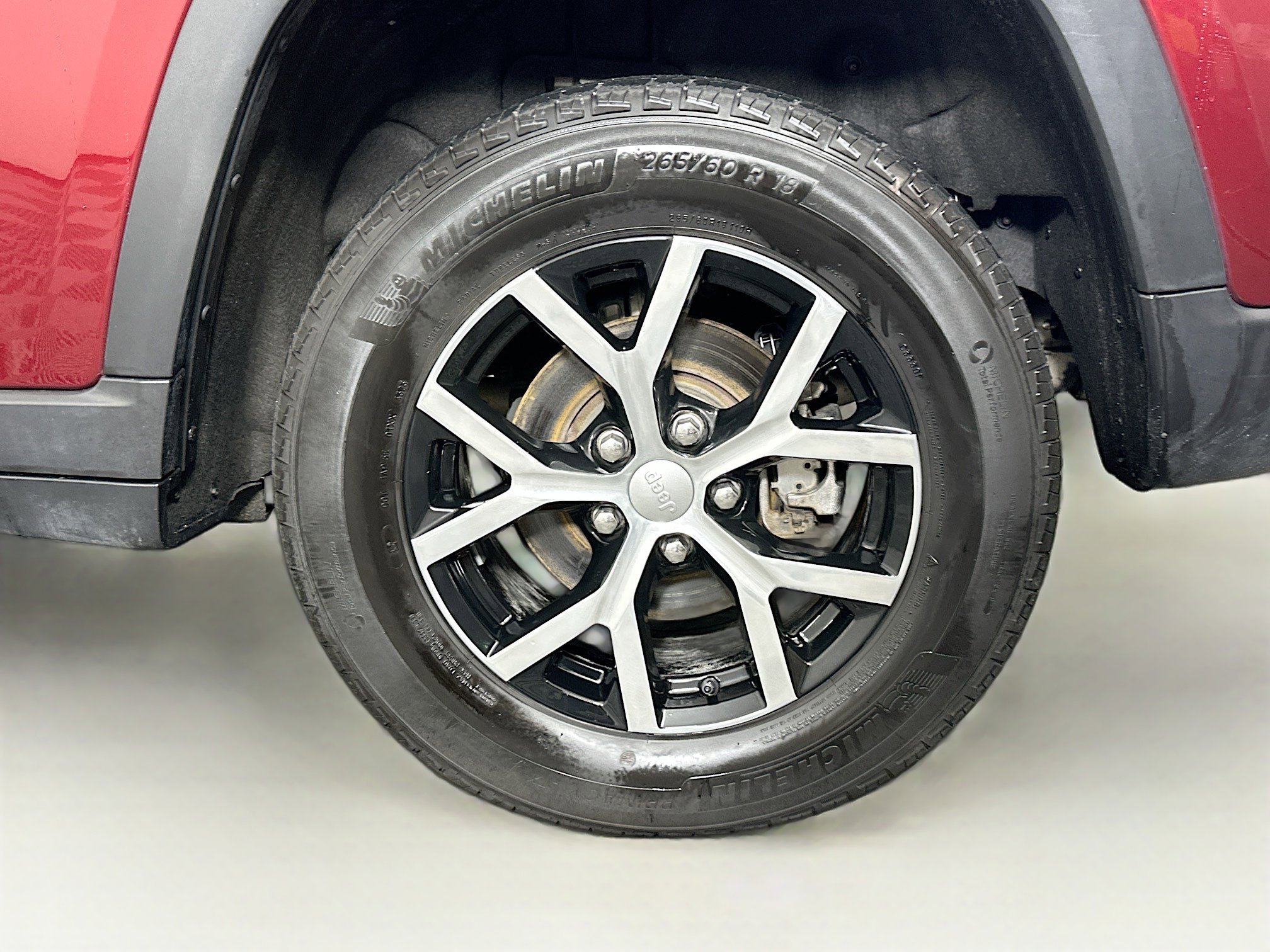 Used 2024 Jeep Grand Cherokee Limited image 11