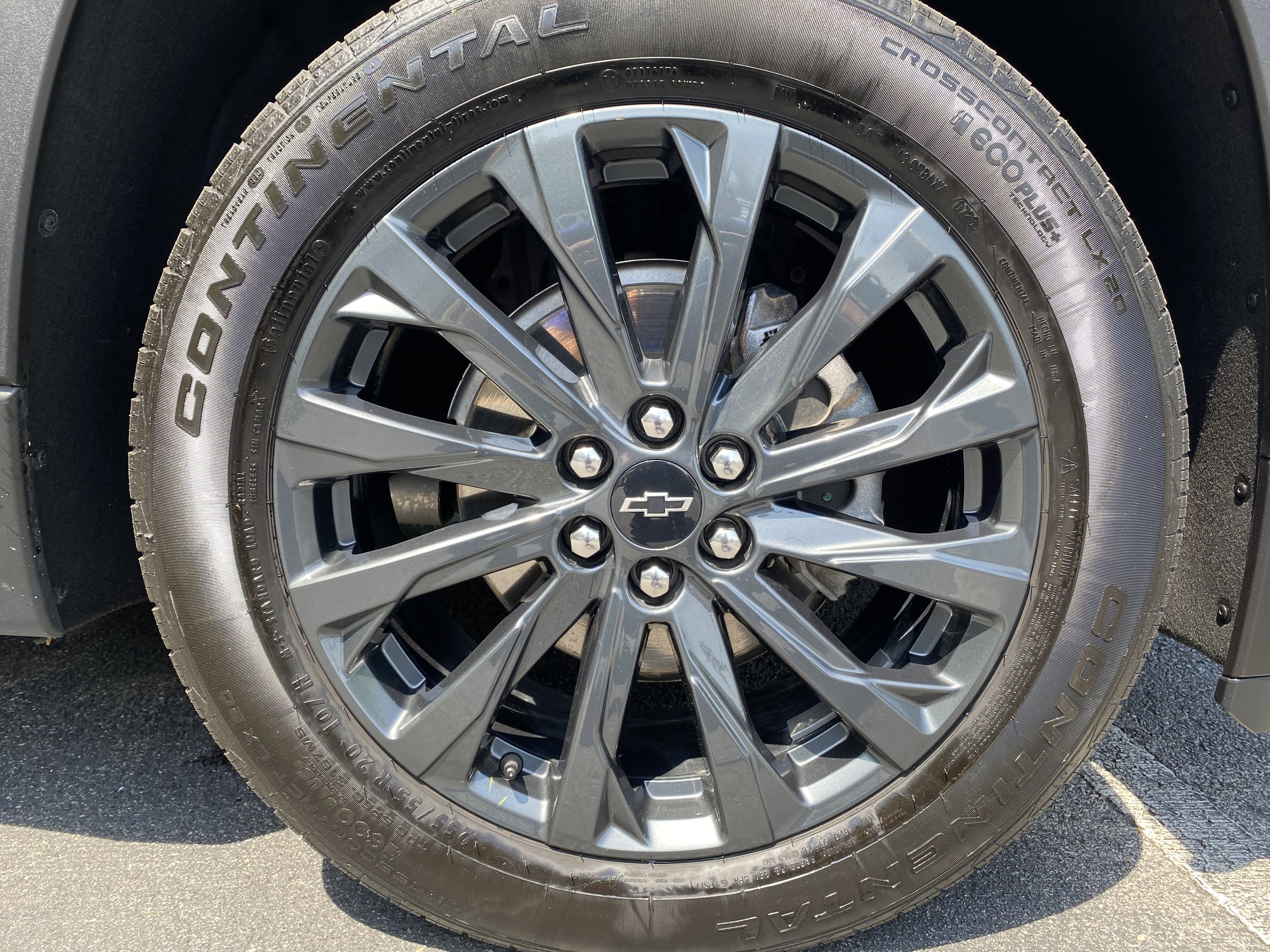 Used 2023 Chevrolet Traverse RS image 13