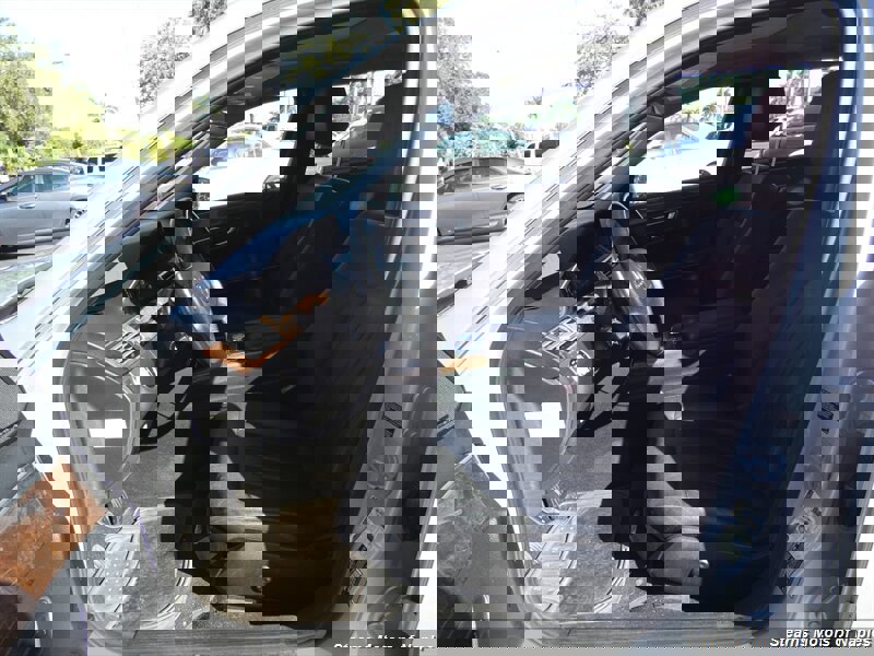 Used 2013 Mercedes-Benz E 350 4MATIC Wagon image 38