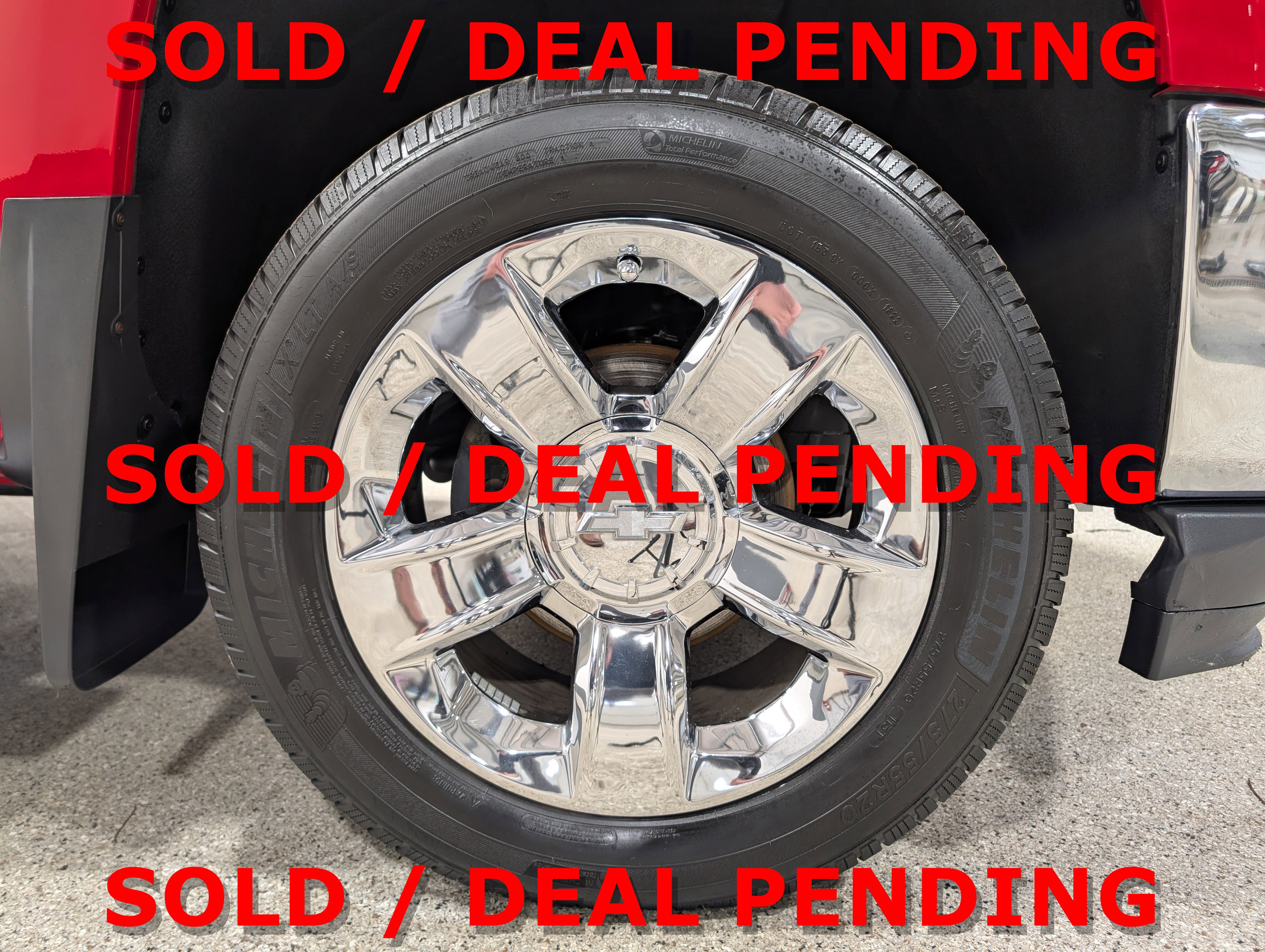 Used 2017 Chevrolet Silverado 1500 LTZ w/ Sport Package AWD/4WD image 14
