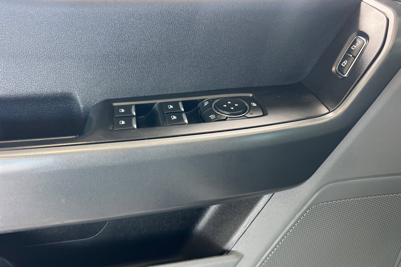 Used 2024 Ford F250 XLT image 8