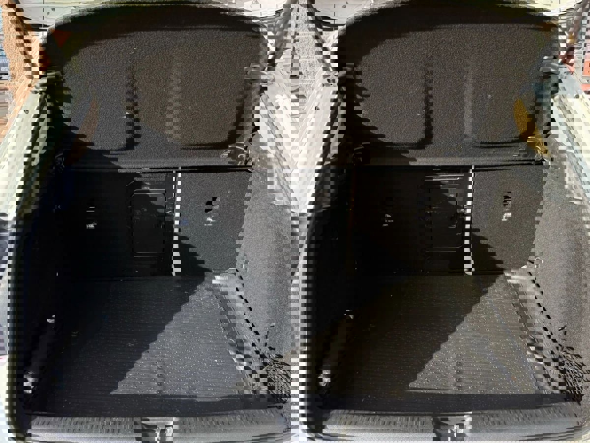 Used 2015 Mercedes-Benz GLA 250 4MATIC image 32