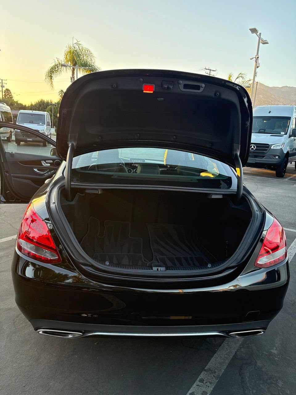 Used 2018 Mercedes-Benz C 300 Sedan image 11