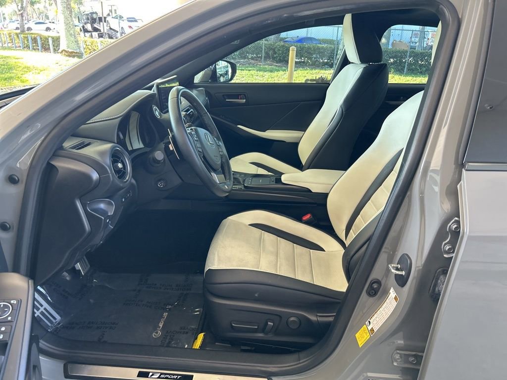Used 2025 Lexus IS 350 F Sport w/ Navigation Package RWD image 5