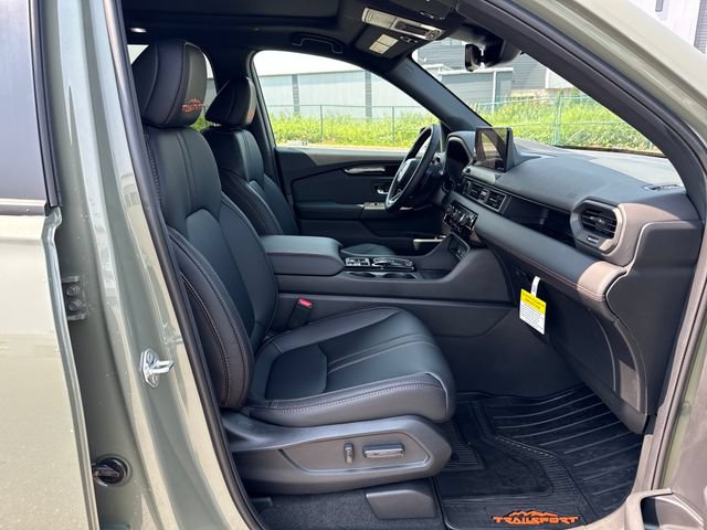 Used 2026 Honda Pilot TrailSport image 10