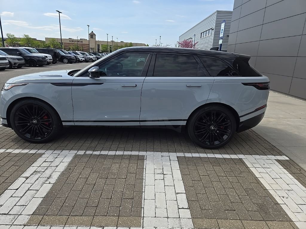 Used 2024 Land Rover Range Rover Velar Dynamic SE image 8