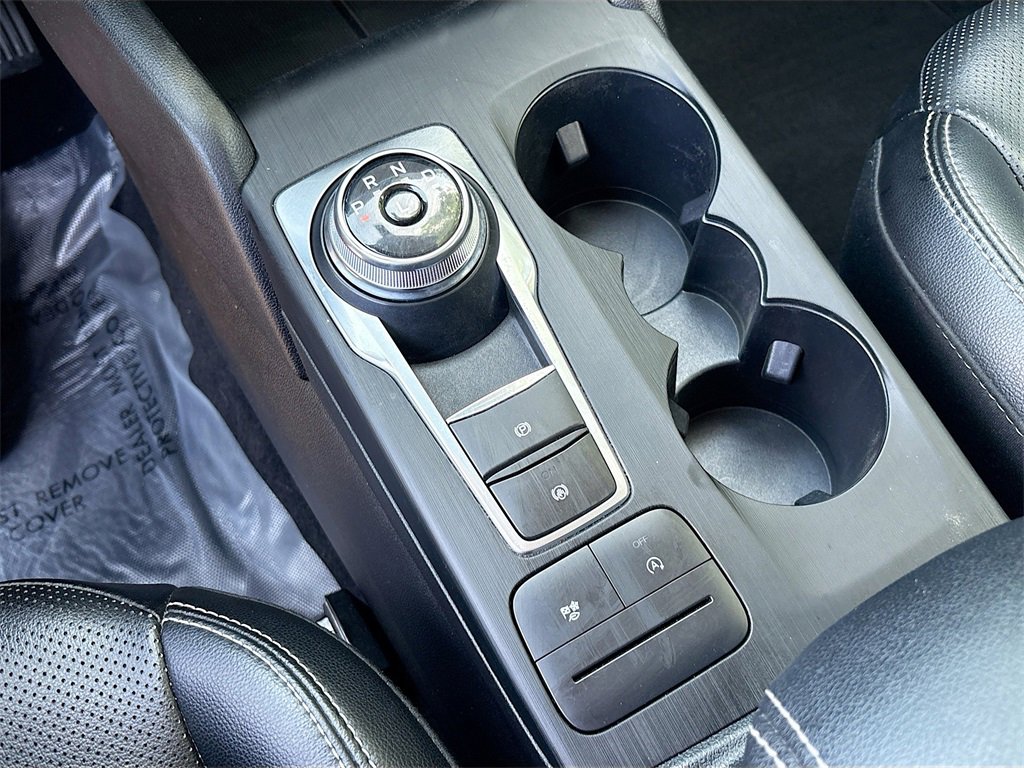 Used 2022 Ford Escape SEL image 16