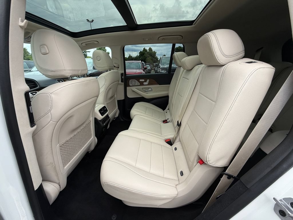 Used 2022 Mercedes-Benz GLS 450 4MATIC image 25