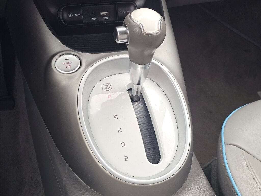 Used 2016 Kia Soul EV + w/ Paint Protection Film Package FWD image 17