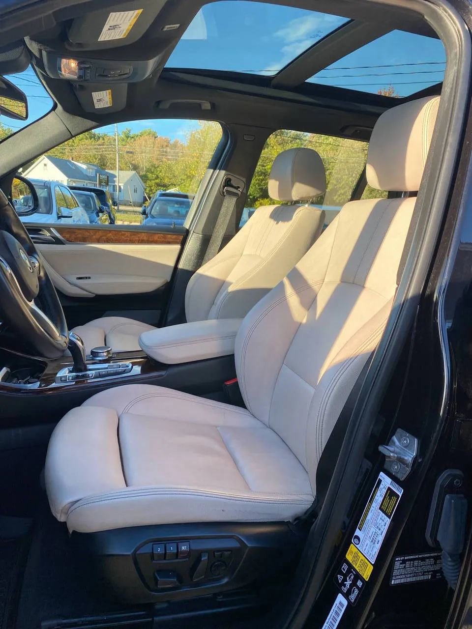 Used 2017 BMW X3 xDrive28i image 15