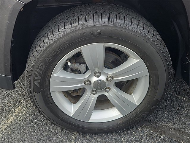 Used 2017 Jeep Compass Sport w/ Power Value Group image 7