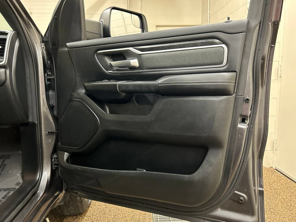 Used 2021 RAM 1500 Big Horn AWD/4WD image 14