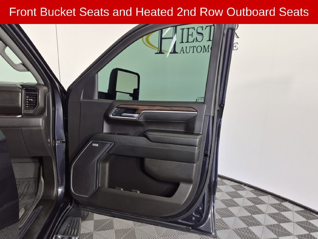 Used 2025 GMC Sierra 1500 SLT w/ SLT Premium Plus Package AWD/4WD image 36