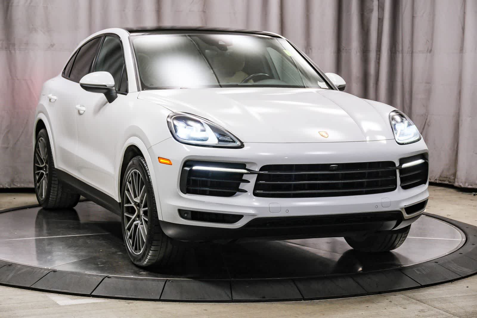 Used 2020 Porsche Cayenne S AWD/4WD image 5