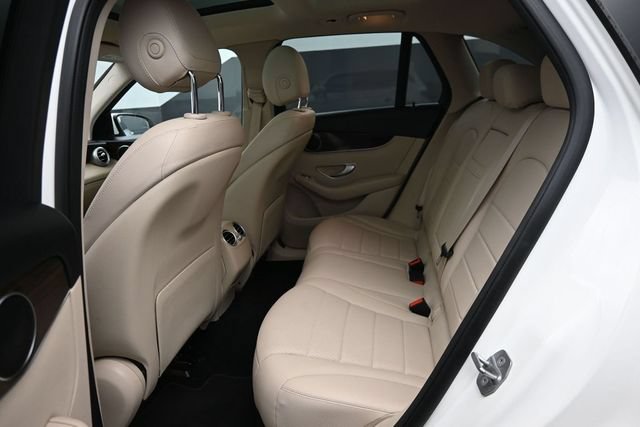 Used 2021 Mercedes-Benz GLC 300 w/ Premium Package image 8