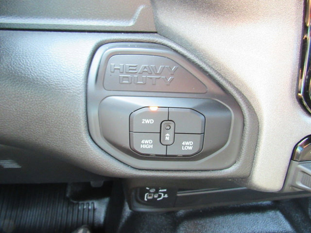 Used 2025 RAM 5500 Tradesman AWD/4WD image 38