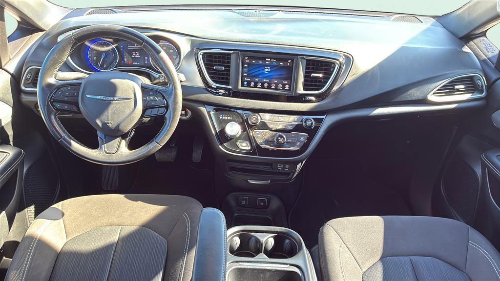 Used 2020 Chrysler Pacifica Touring w/ S Appearance Package image 26