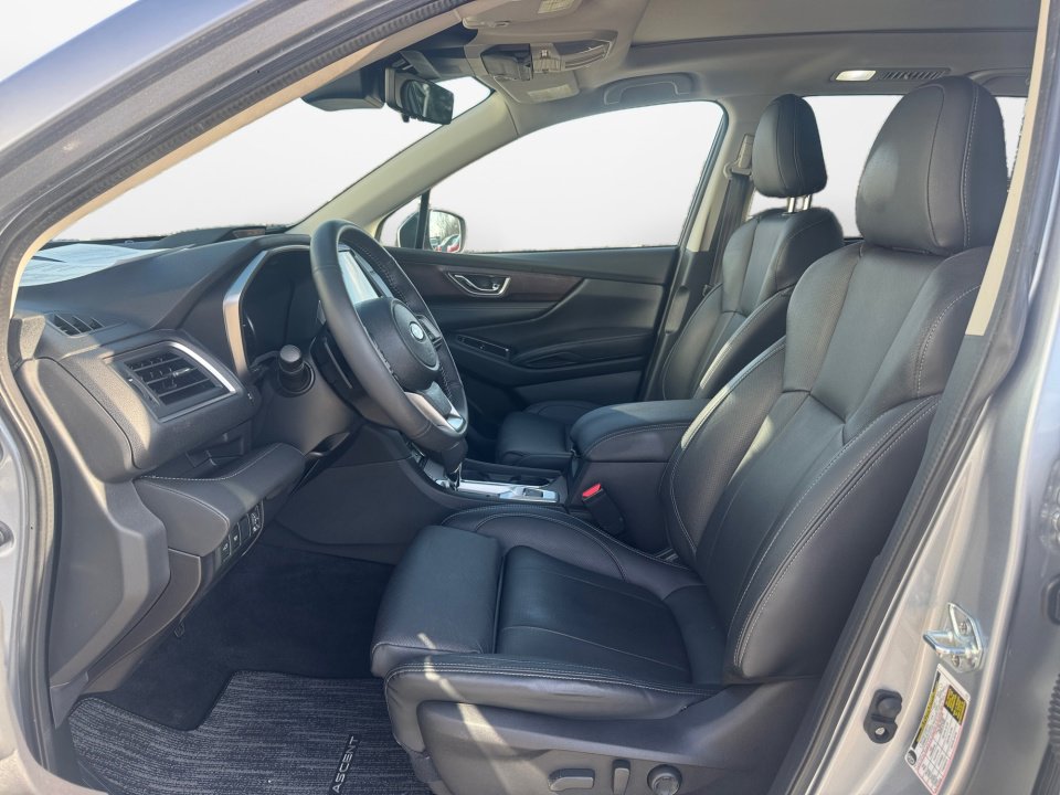 Used 2023 Subaru Ascent Touring image 11