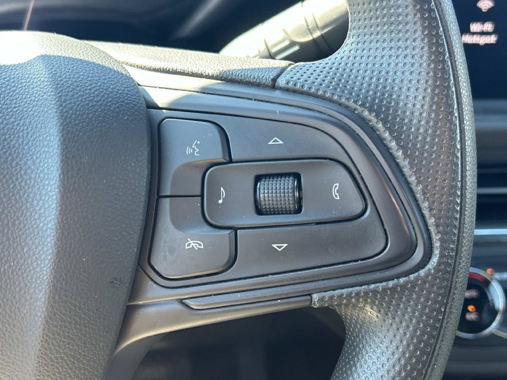 Used 2025 Buick Envista Preferred FWD image 26