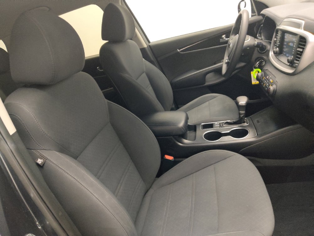 Used 2020 Kia Sorento LX image 21