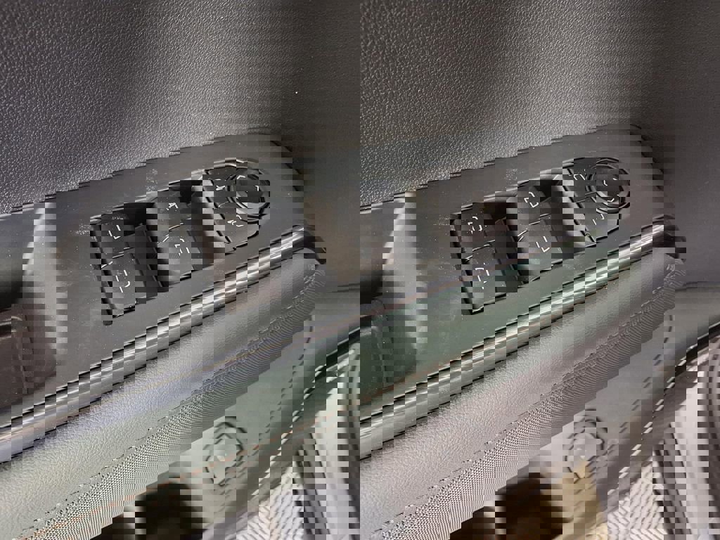 New 2026 GMC Acadia AT4 w/ Luxury Package image 57