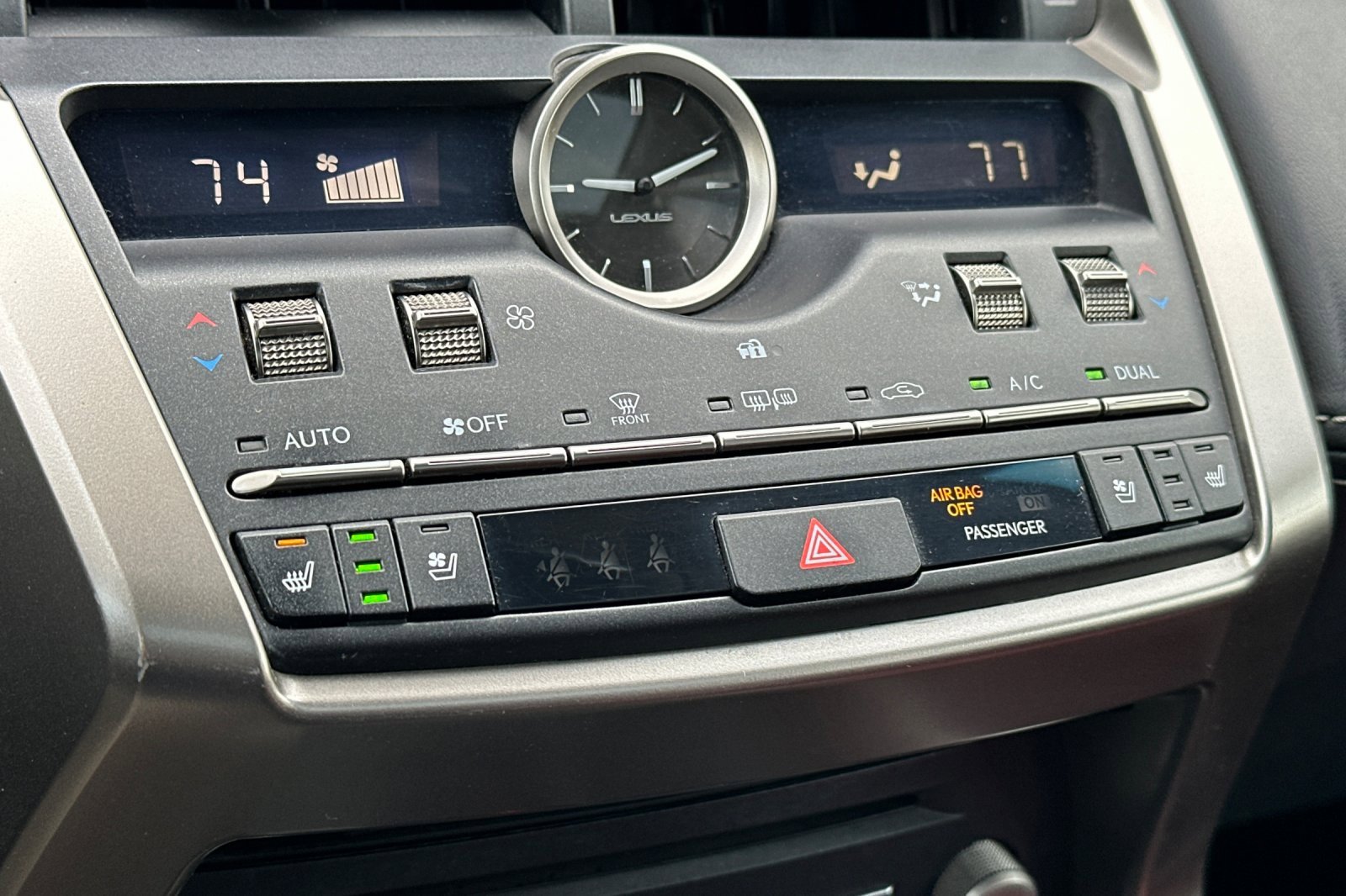 Used 2018 Lexus NX 300h AWD image 23