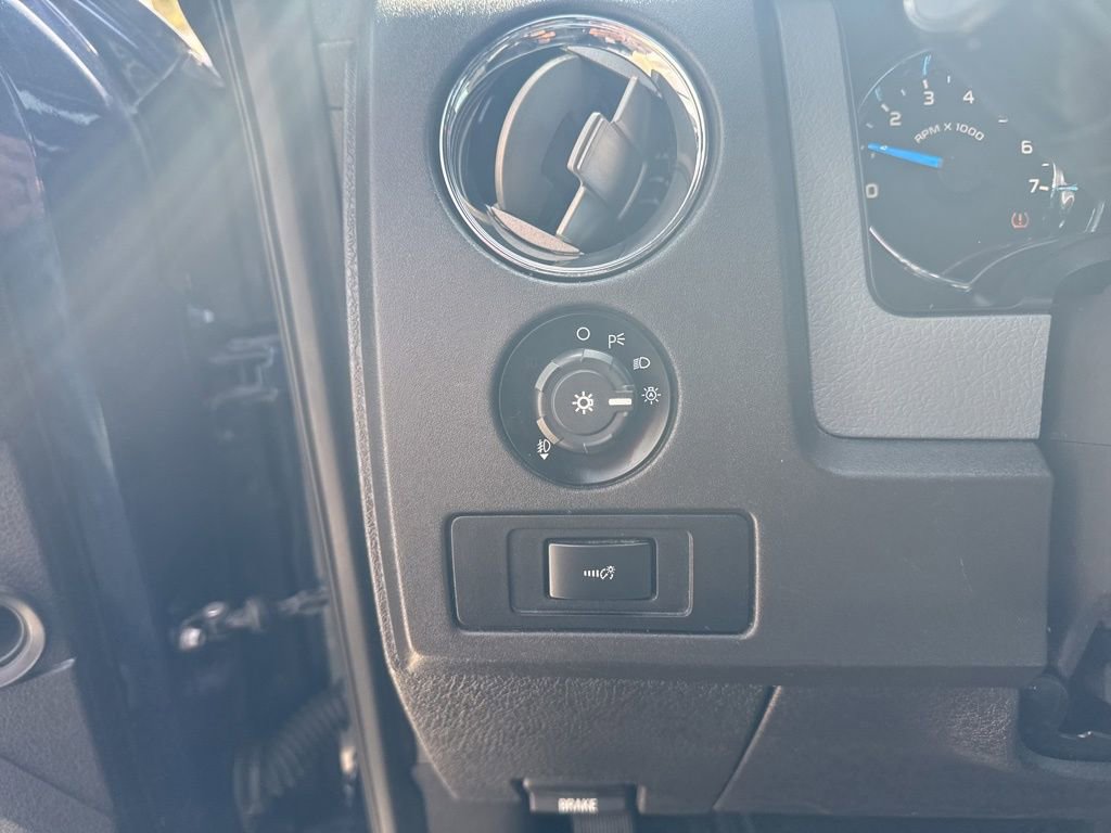 Used 2013 Ford F150 XLT w/ Mid Equipment Group image 18