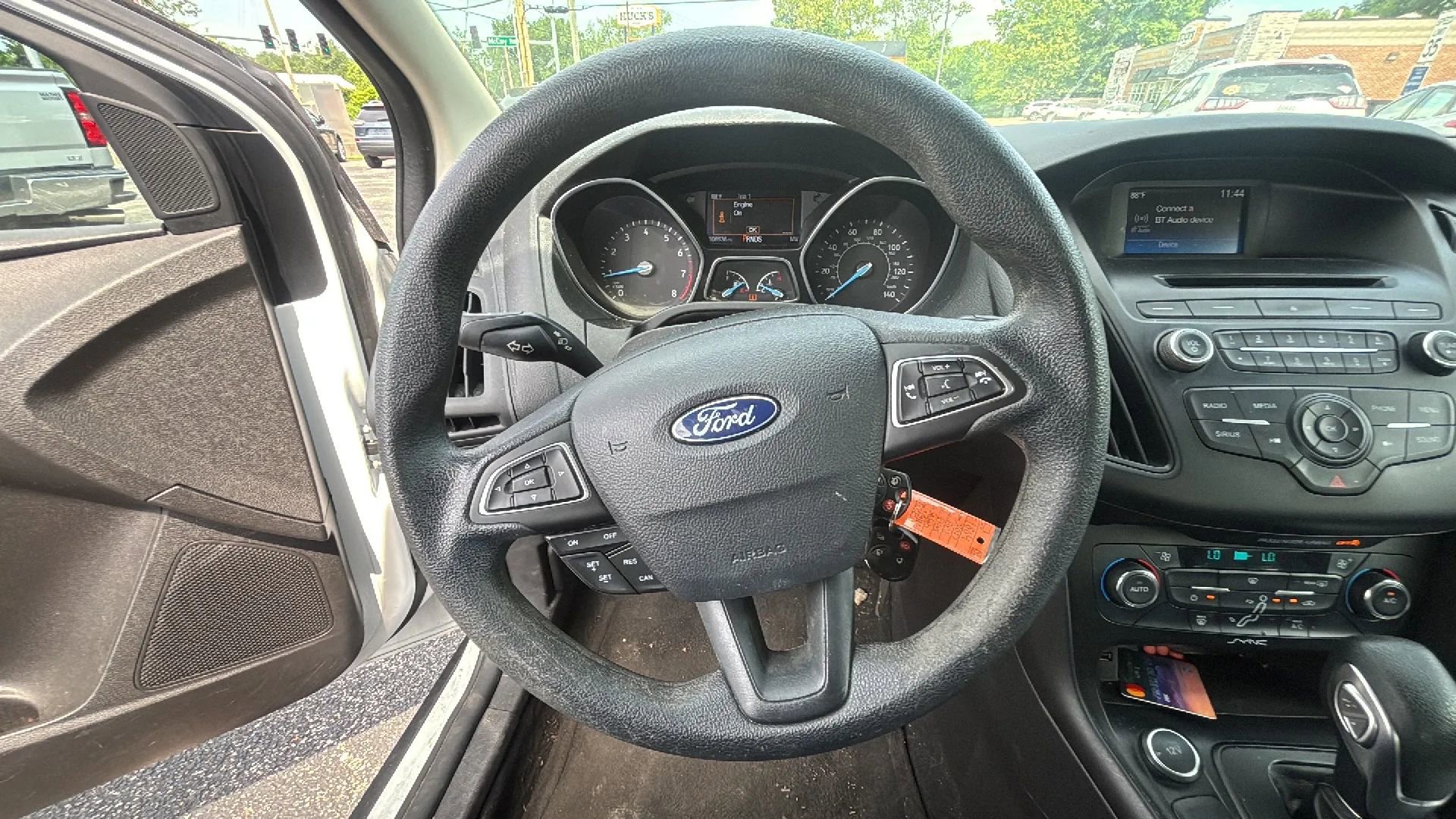 Used 2017 Ford Focus SE FWD image 14