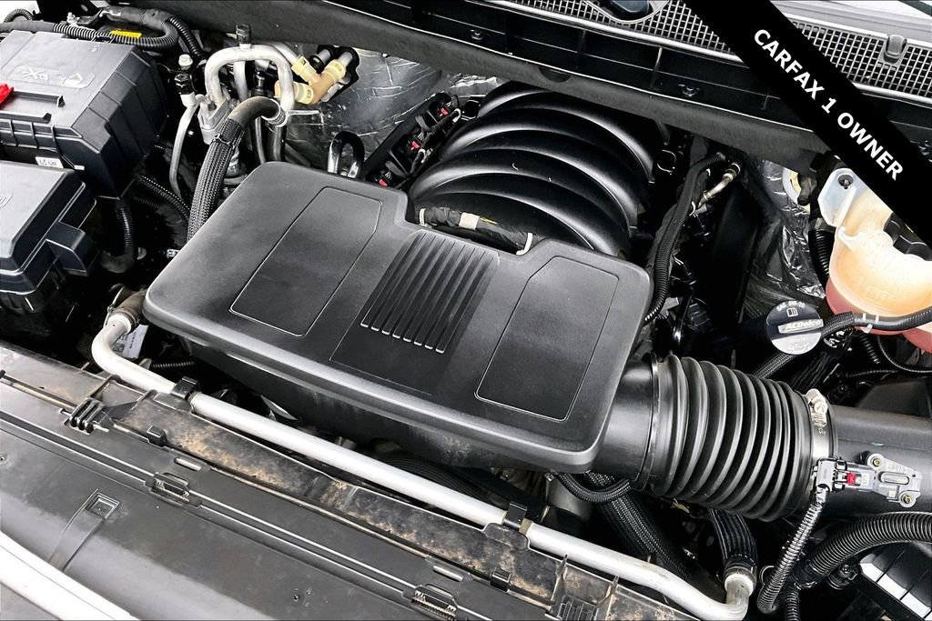 Used 2024 Chevrolet Suburban Z71 w/ Luxury Package AWD/4WD image 31